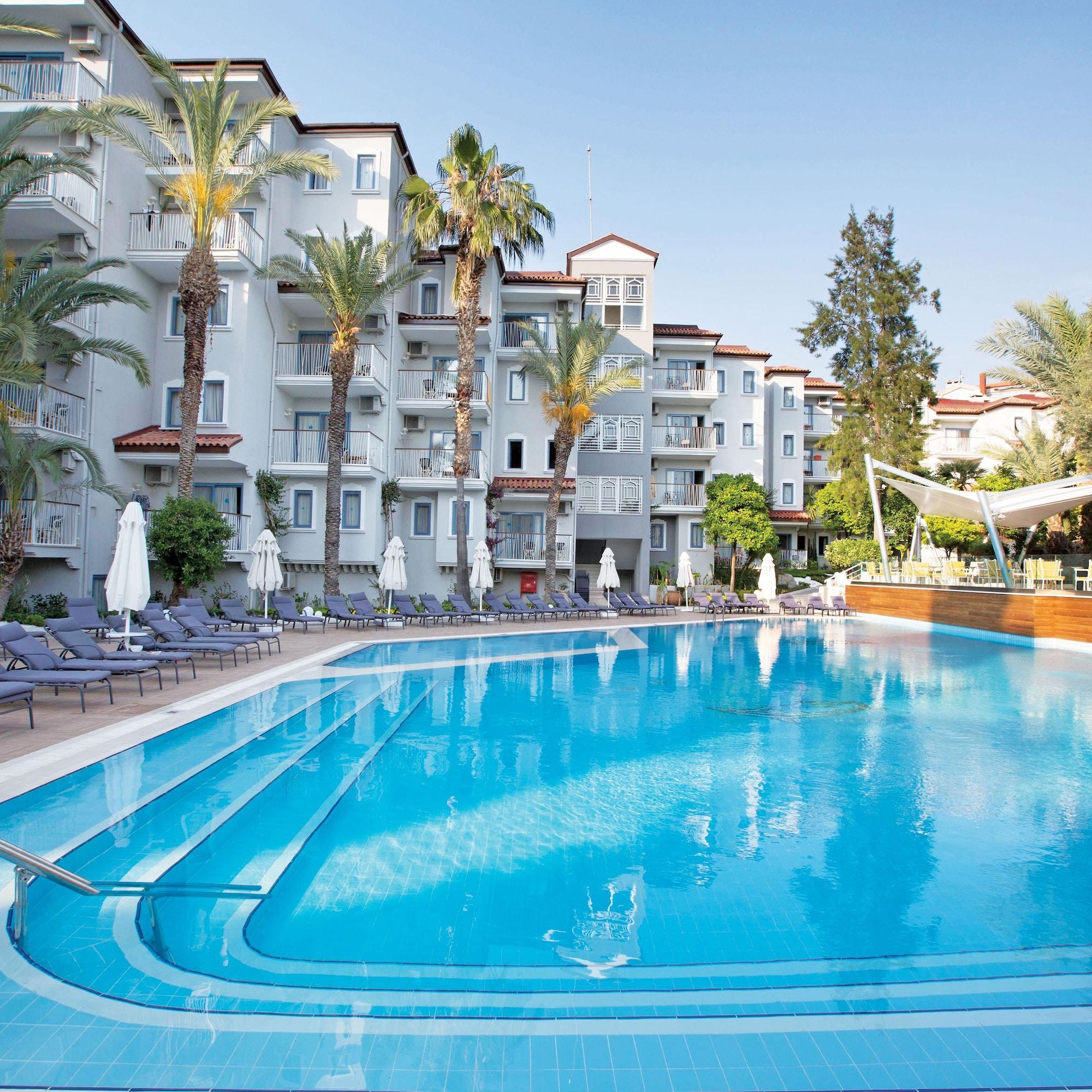 Paloma Marina Suites - Adult Only Kusadasi Exterior foto